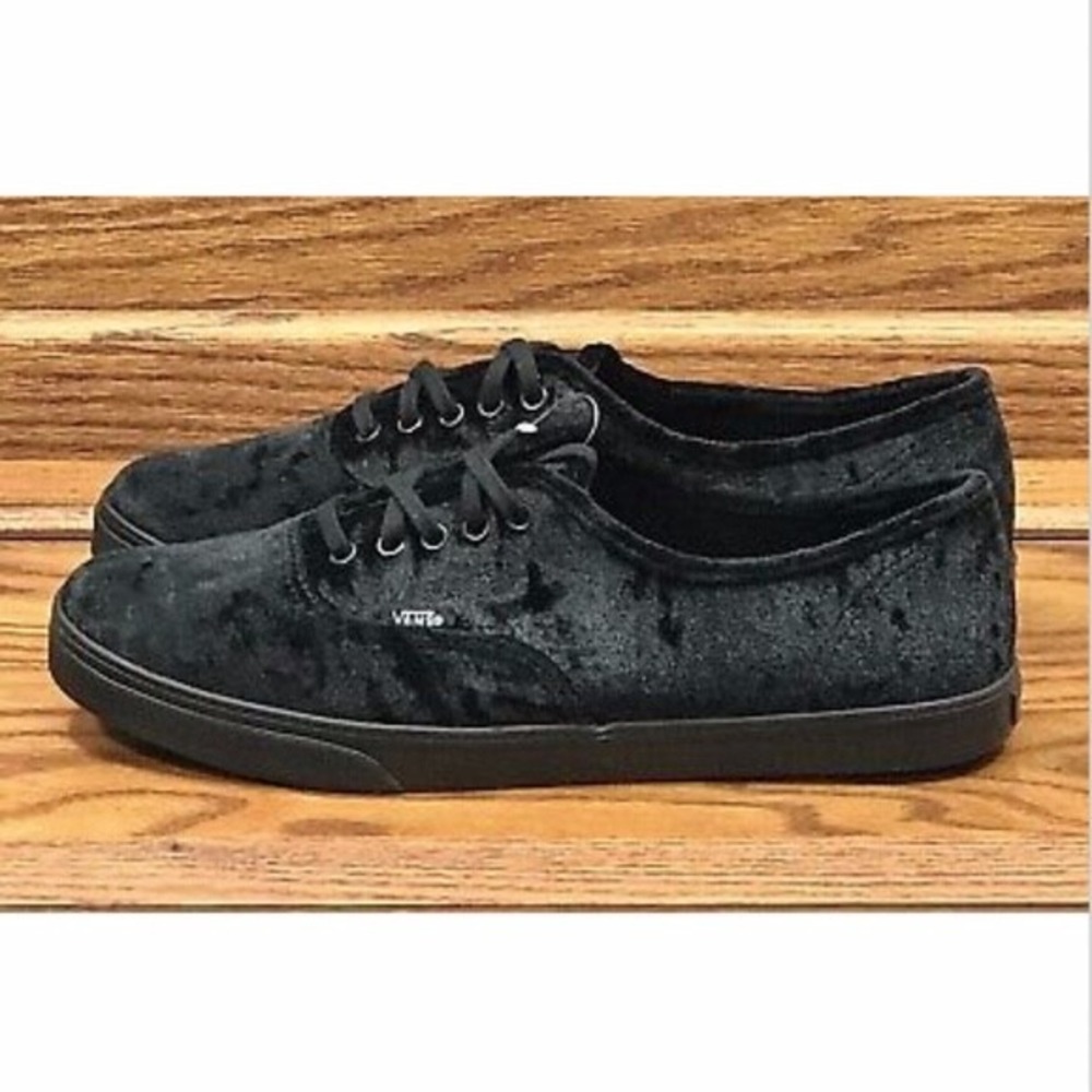 Vans Authentic Lo Pro Velvet Black Black Low‎ Top Sneakers Shoes Size Women 5.5